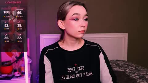 Kimiko online show from December 19, 3:18 pm