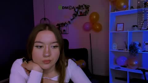 just Kimi  online show from April 2, 7:21 pm