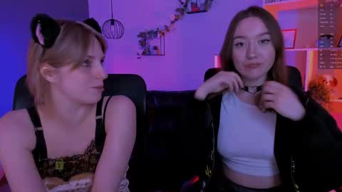 just Kimi  online show from April 7, 7:05 pm