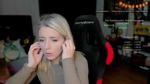 Wolfs Girl online show from October 9, 8:14 pm