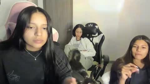 kimmi online show from October 25, 12:22 am