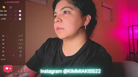 Snapshot of kimmiakiss22 chatting on February 14, 6:12 am Kimmi online show from February 14, 6:12 am