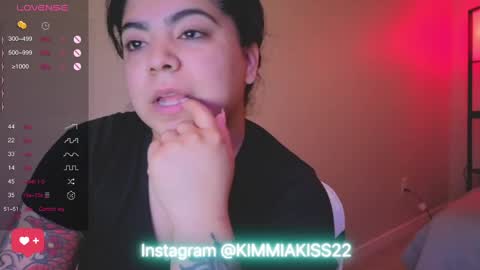 Snapshot of kimmiakiss22 chatting on February 2, 1:34 am Kimmi online show from February 2, 1:34 am