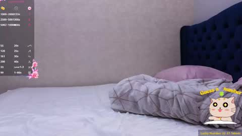Snapshot of kimmie_ chatting on February 15, 9:59 pm Kimmie online show from February 15, 9:59 pm