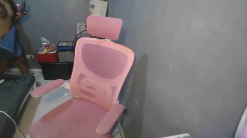 Snapshot of kimmy_kate chatting on September 17, 4:43 pm kimmy_kate online show from September 17, 4:43 pm