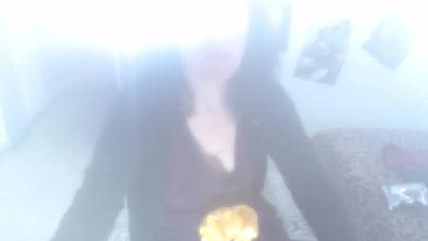 Kimmy online show from December 15, 9:09 pm