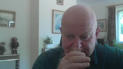 kindahairy4u online show from August 2, 2:19 pm