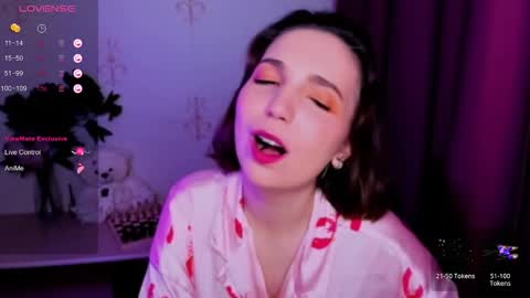 Hazel online show from November 25, 12:31 am