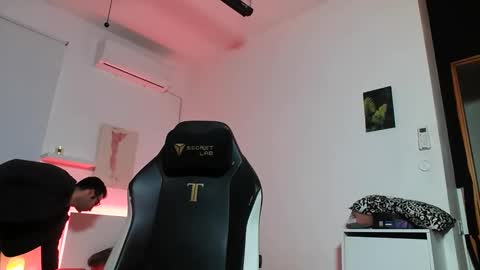 king7045 online show from March 9, 9:35 am