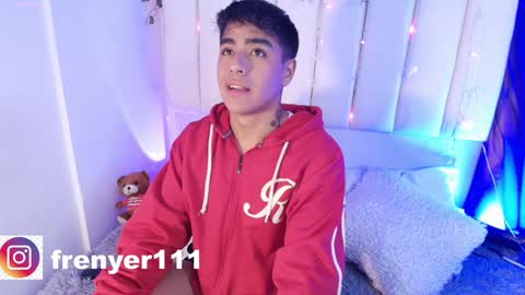 Snapshot of king_azahell chatting on January 24, 1:56 am king help me reach 100 likes online show from January 24, 1:56 am