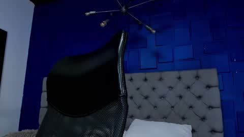 Angel Falconer online show from January 9, 4:07 am