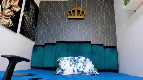 Angel Falconer online show from September 30, 2:44 am