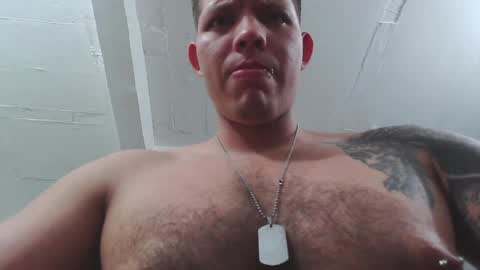 Snapshot of king_russo chatting on February 17, 2:31 am king_russo online show from February 17, 2:31 am