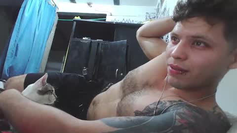 Snapshot of king_russo chatting on February 3, 4:25 am king_russo online show from February 3, 4:25 am