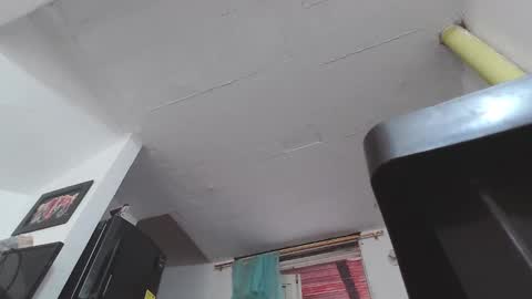 Snapshot of king_russo chatting on February 18, 6:58 pm king_russo online show from February 18, 6:58 pm