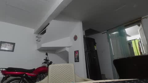 Snapshot of king_russo chatting on October 12, 11:39 pm king_russo online show from October 12, 11:39 pm