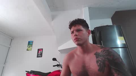 Snapshot of king_russo chatting on February 2, 7:25 pm king_russo online show from February 2, 7:25 pm