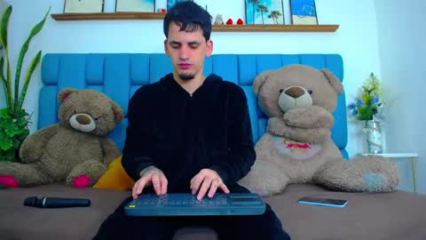 king voy online show from March 2, 5:41 am