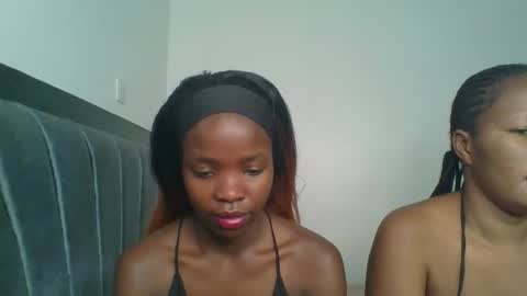 Snapshot of kinky_aria chatting on October 9, 6:57 pm kinky_aria online show from October 9, 6:57 pm