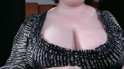 Snapshot of kinkyblacky chatting on February 16, 2:53 am MistressBlacky online show from February 16, 2:53 am
