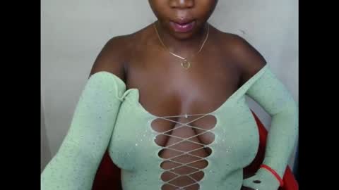 Snapshot of kinkyjuicexx chatting on September 28, 7:45 pm kinkyjuicexx online show from September 28, 7:45 pm