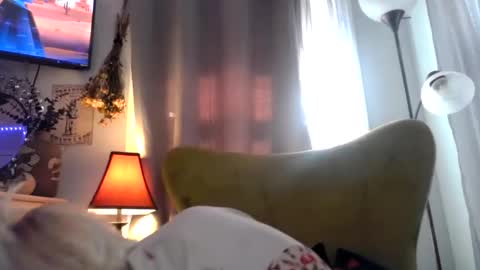 Snapshot of kinkypinkyplay2 chatting on February 3, 6:17 pm Kinky Pinky online show from February 3, 6:17 pm