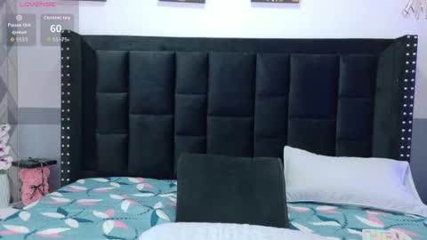 kinkywildmilf online show from March 24, 1:06 pm