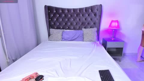 FREE ONLYFANS   online show from February 17, 2:43 am