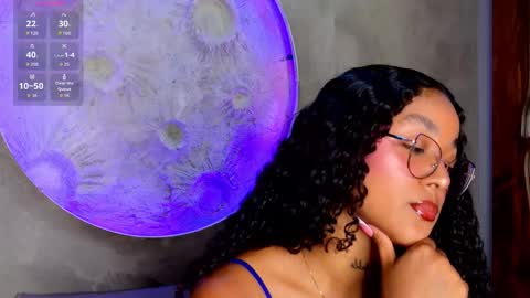  CALL ME KINSLEY  online show from March 25, 4:19 am