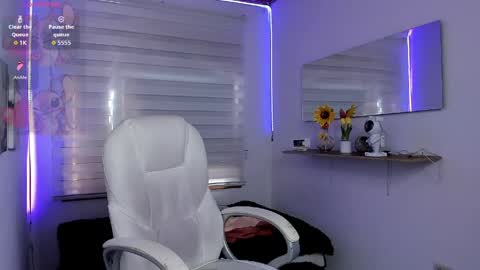 kir_ely online show from May 6, 9:32 pm