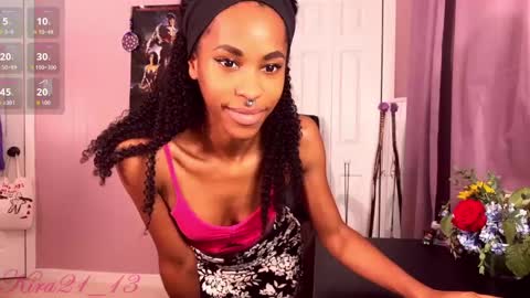 Snapshot of kira21_13 chatting on October 19, 1:32 am Kira21 13 online show from October 19, 1:32 am