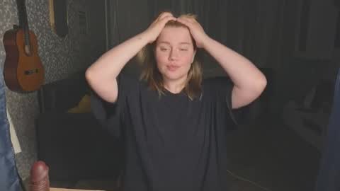 Snapshot of kira_citro chatting on September 26, 3:47 am Kira  NEXT STREAM December 4 5pm CET  11am EST online show from September 26, 3:47 am