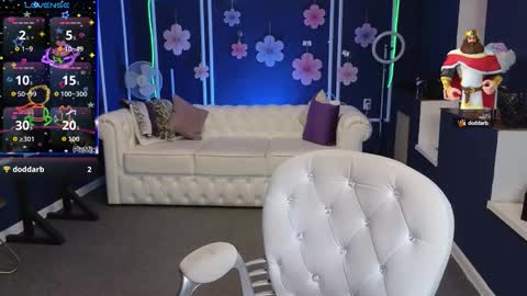 Snapshot of kira_kennet chatting on October 3, 9:06 am Kira Kennet online show from October 3, 9:06 am