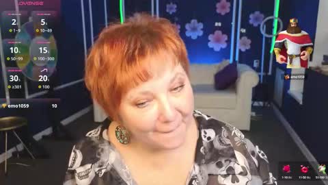Snapshot of kira_kennet chatting on October 9, 8:31 am Kira Kennet online show from October 9, 8:31 am