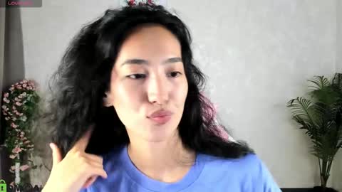 Aura online show from September 24, 4:08 am