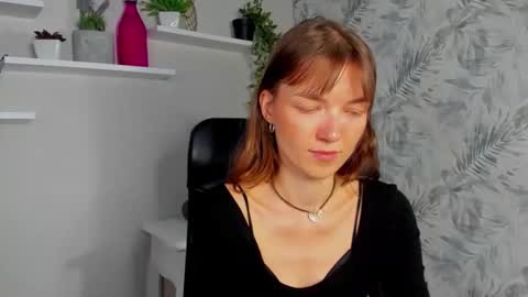 KIRA online show from June 8, 5:41 am