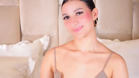 kira online show from September 18, 3:32 am