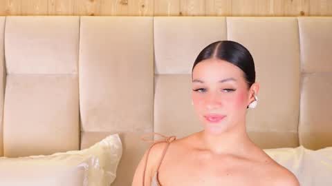 kira online show from November 27, 4:09 am