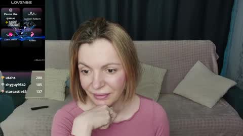 kiramartins cat online show from March 6, 3:55 pm