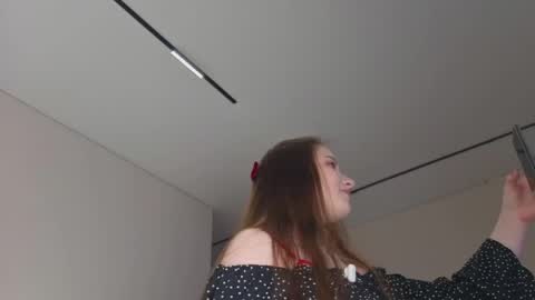 Kira online show from April 27, 6:49 pm