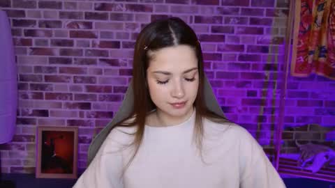 kiravair online show from December 18, 1:17 pm