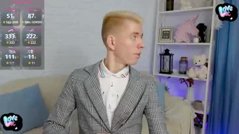Snapshot of kireev_ chatting on January 19, 1:01 pm online show from January 19, 1:01 pm