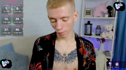 Snapshot of kireev_ chatting on January 17, 7:30 am online show from January 17, 7:30 am