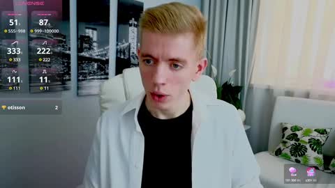 Snapshot of kireev_ chatting on February 22, 9:01 am online show from February 22, 9:01 am
