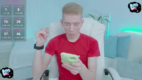 Snapshot of kireev_ chatting on February 12, 6:51 am online show from February 12, 6:51 am