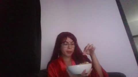 Snapshot of kiri_cute chatting on February 10, 5:47 am Kiri online show from February 10, 5:47 am