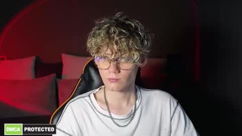 Kirill and Andrey online show from March 28, 12:17 pm