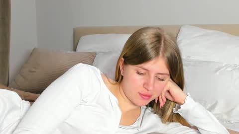 Kira online show from February 26, 10:02 pm