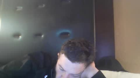 kis4kum online show from November 29, 6:15 pm