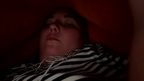 kiss_me_slow18 online show from August 1, 9:55 am